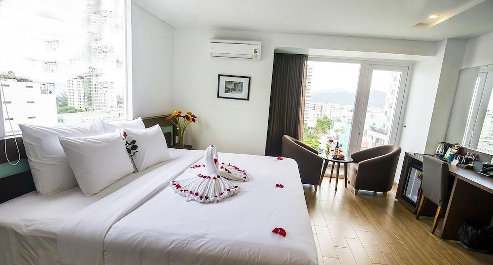 Aroma Nha Trang Boutique Hotel Exterior photo